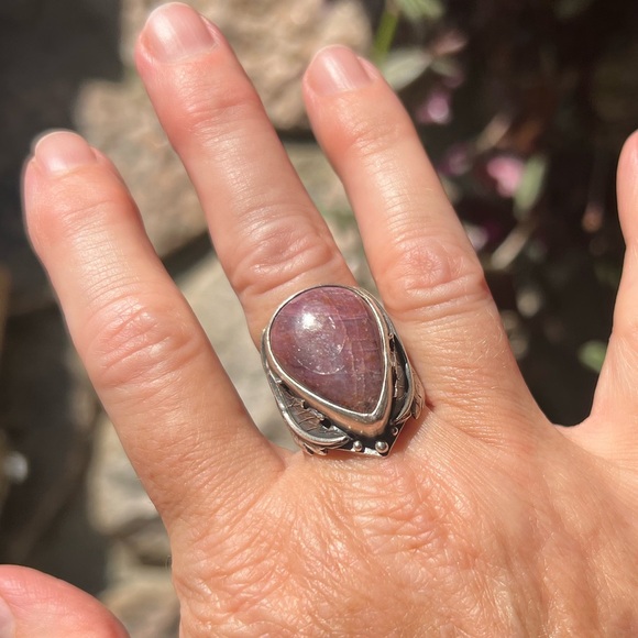 Acid Queen Ruby Oak Leaf Ring, Size 7.25 - Picture 9 of 14